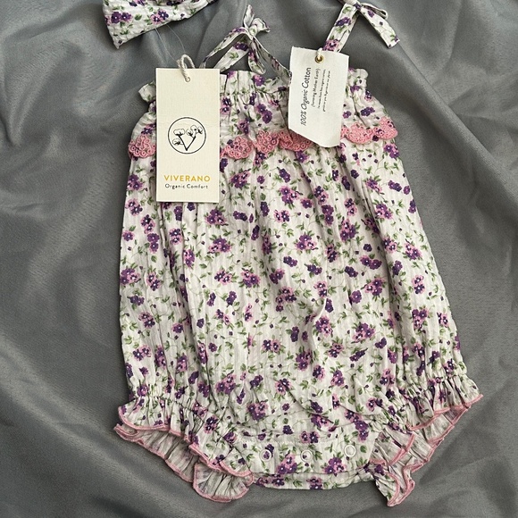 Viverano Floral Baby Romper - Picture 1 of 3